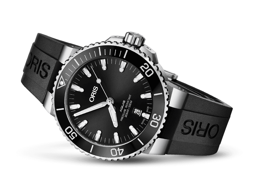 Oris Aquis Date herenhorloge 34mm met zwarte wijzerplaat en rubberen band, waterdicht tot 30 ATM, ideaal voor duiken en dagelijks gebruik.