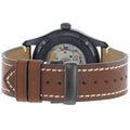 Achteraanzicht van de Victorinox AirBoss Mechanical 241821 Herenhorloge 42mm met bruine lederen band en zichtbare automatische uurwerkmechaniek.