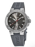 Oris Aquis Date Grijs Herenhorloge 43,5mm met grijze wijzerplaat en rubberen band. Swiss Made duikhorloge, waterbestendig tot 300 meter.