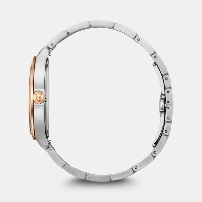 Zijaanzicht van Victorinox Swiss Army Herenhorloge 30mm Alliance 241540 met zilveren schakelband en roségouden kast. Elegant Swiss Made horloge voor heren.