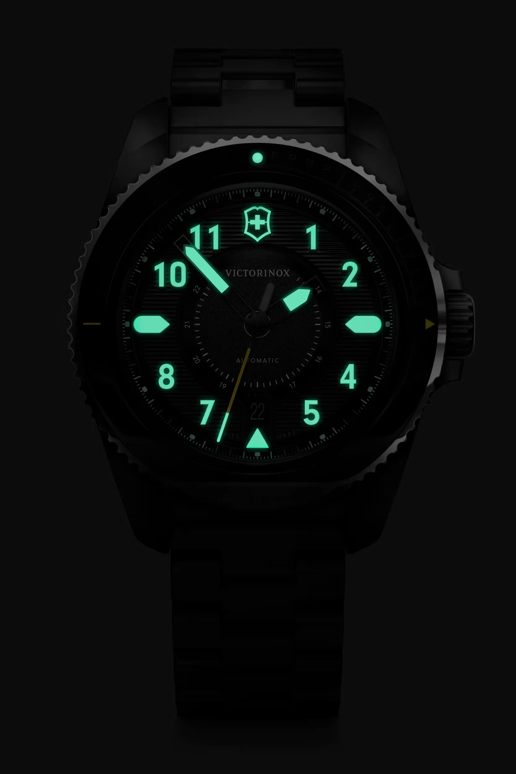 Victorinox Journey 1884 horloge heren 43mm met oplichtende wijzers en cijfers, automatische uurwerk en 20 ATM waterdichtheid.