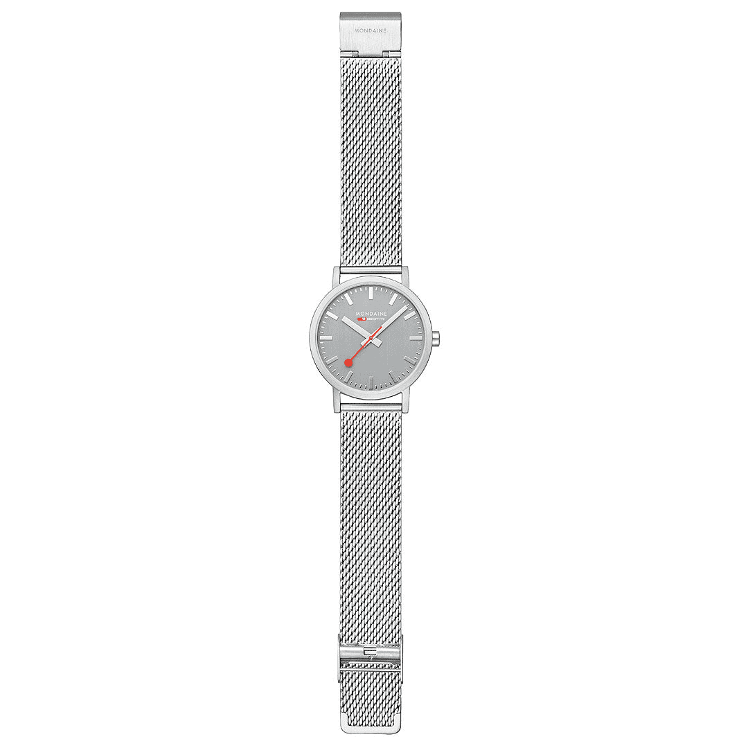 Mondaine Classic Spoorweg Horloge 40mm M660.30360.80SBJ met zilveren mesh band en minimalistische wijzerplaat, Swiss Made heren horloge.