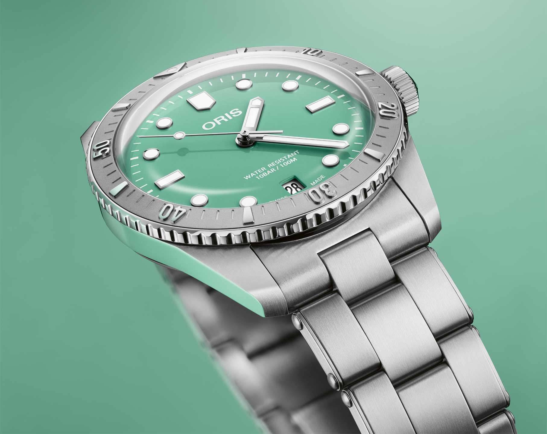 Oris Divers Sixty-Five Horloge 38mm met mintgroene wijzerplaat en roestvrijstalen band. Unisex Swiss Made heren horloge, ideaal voor elke gelegenheid.