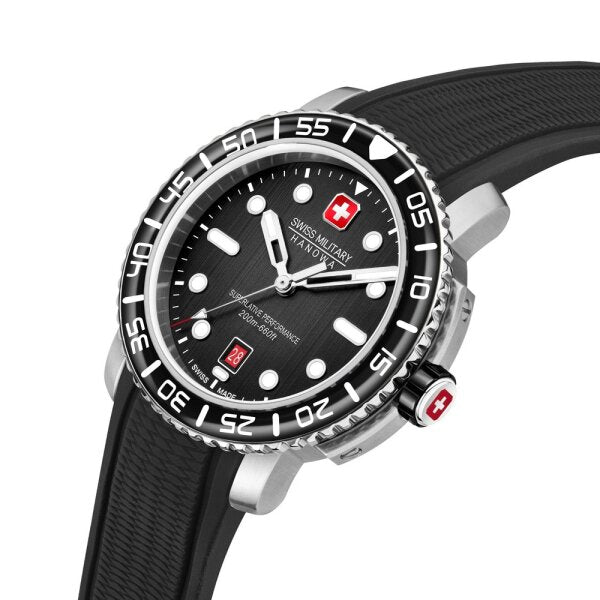 Swiss Military Hanowa Aqua Herenhorloge 43mm met zwarte wijzerplaat, duikring en rubberen band, waterbestendig tot 20 ATM.